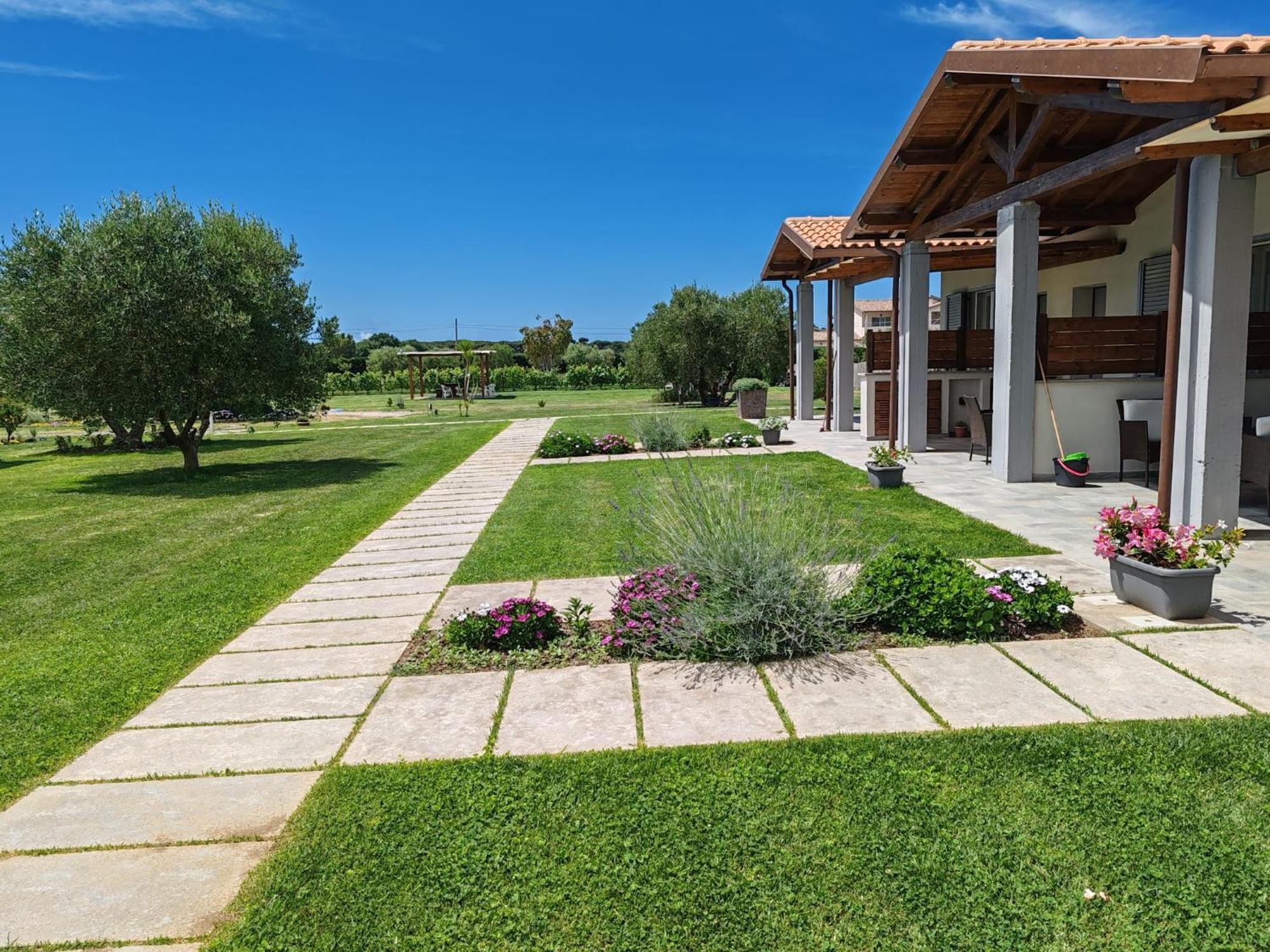Residence La Pace - Pool & Relax Marina di Grosseto Bagian luar foto