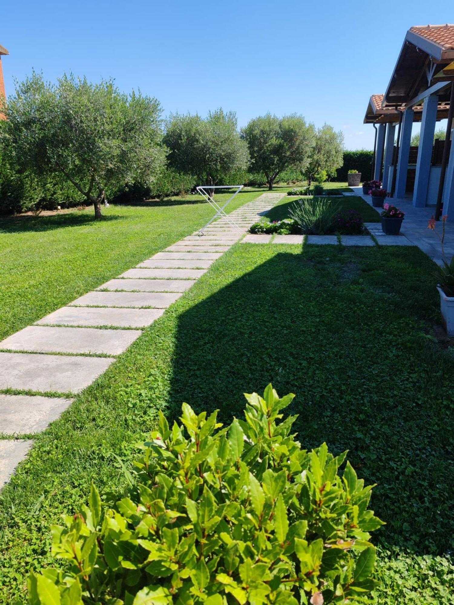 Residence La Pace - Pool & Relax Marina di Grosseto Bagian luar foto